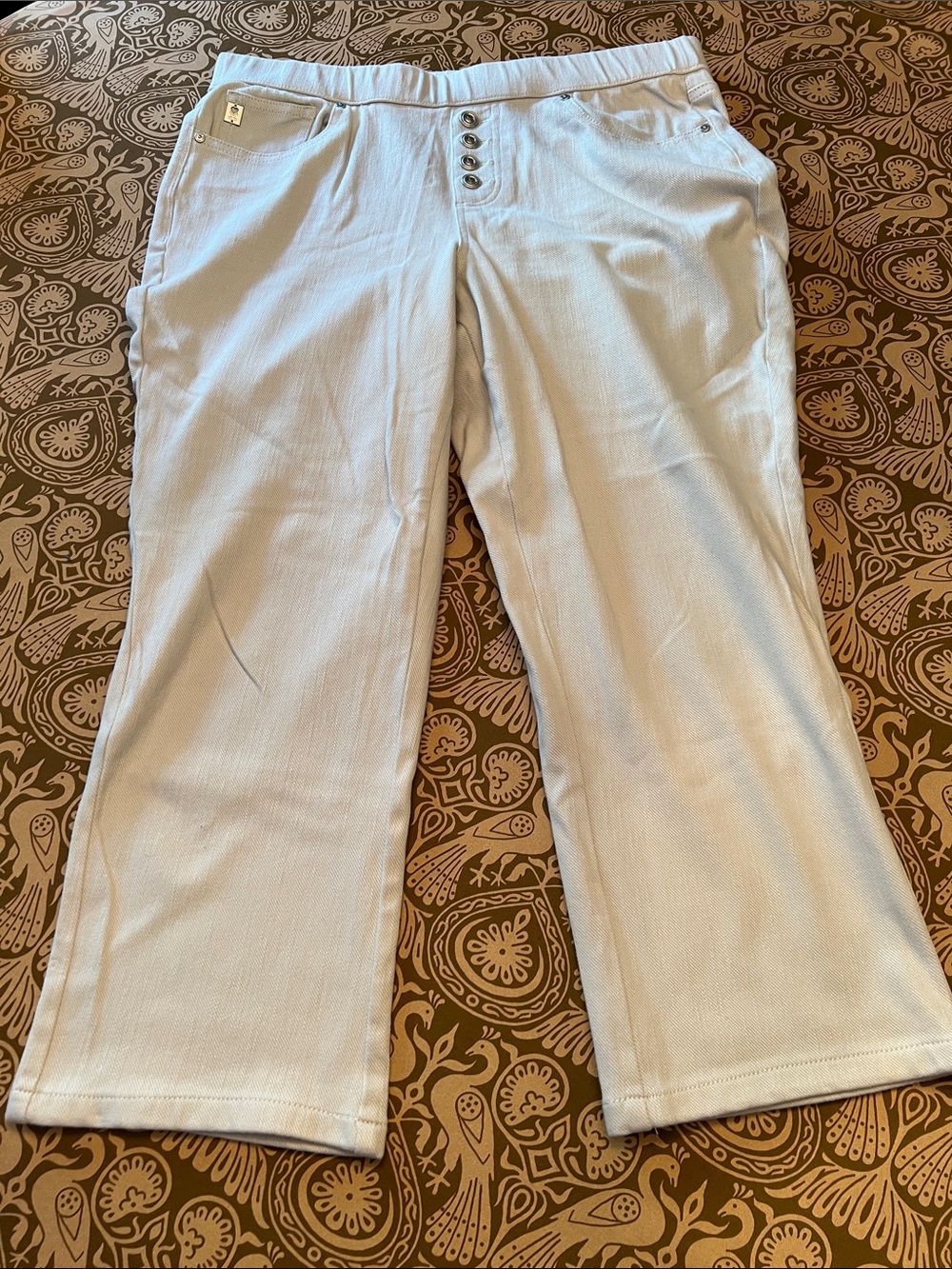 Belle by Kim Gravel Light Beige/Tan Cropped/Capris Pull On Jeans